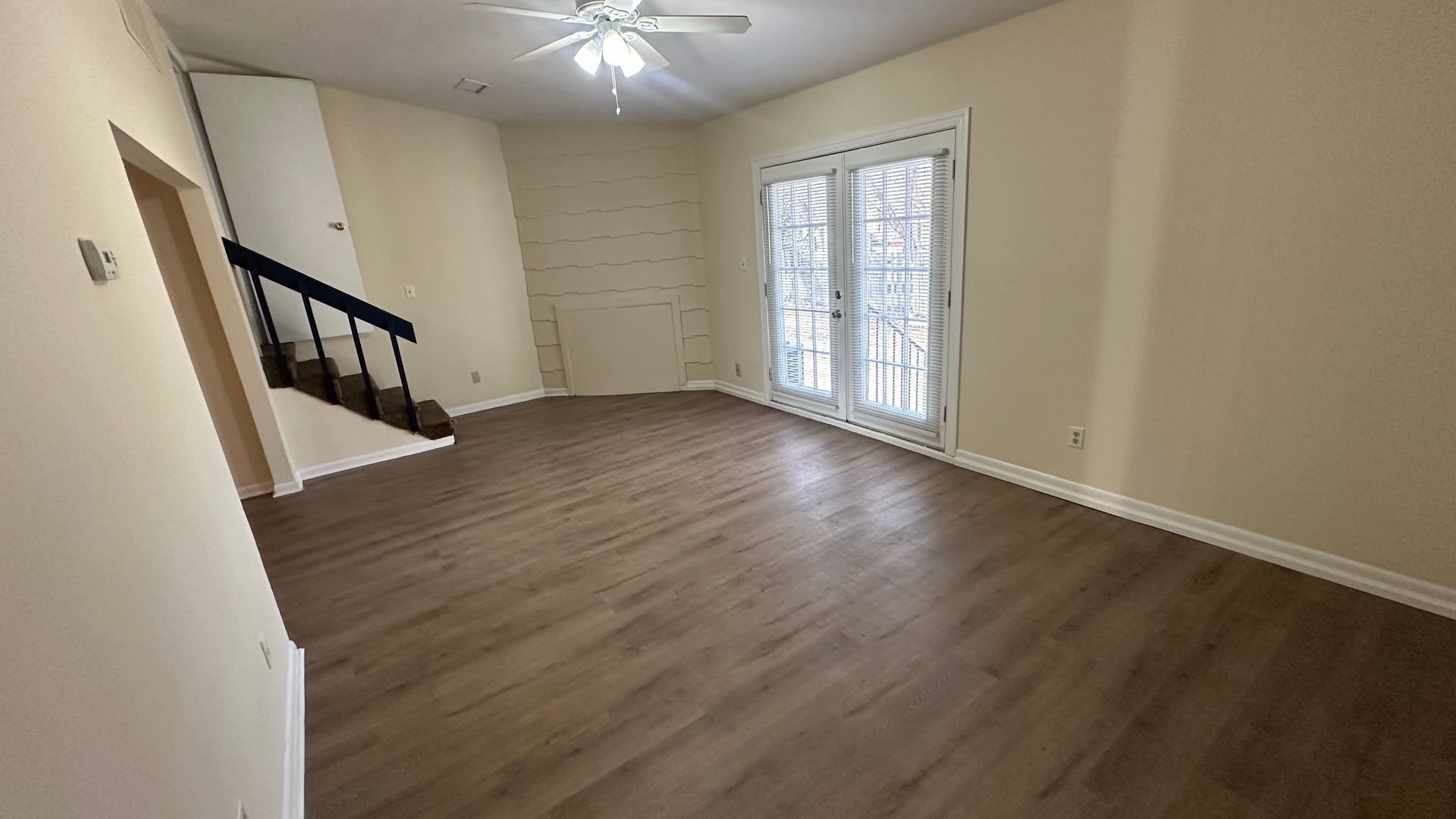 Greensboro Apartment: Holliday Drive