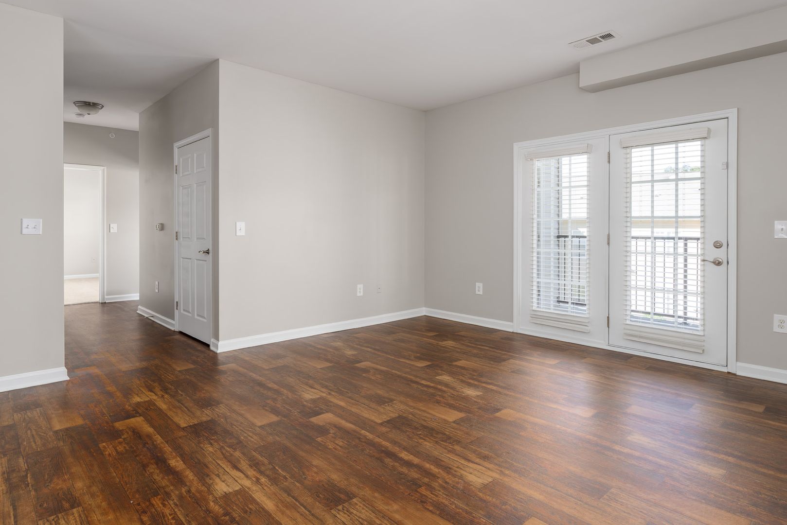 Greensboro Apartment: 100 Thornton Ct