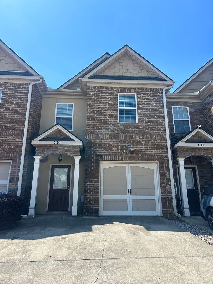 Augusta Townhome: 2190 River Park Ct.