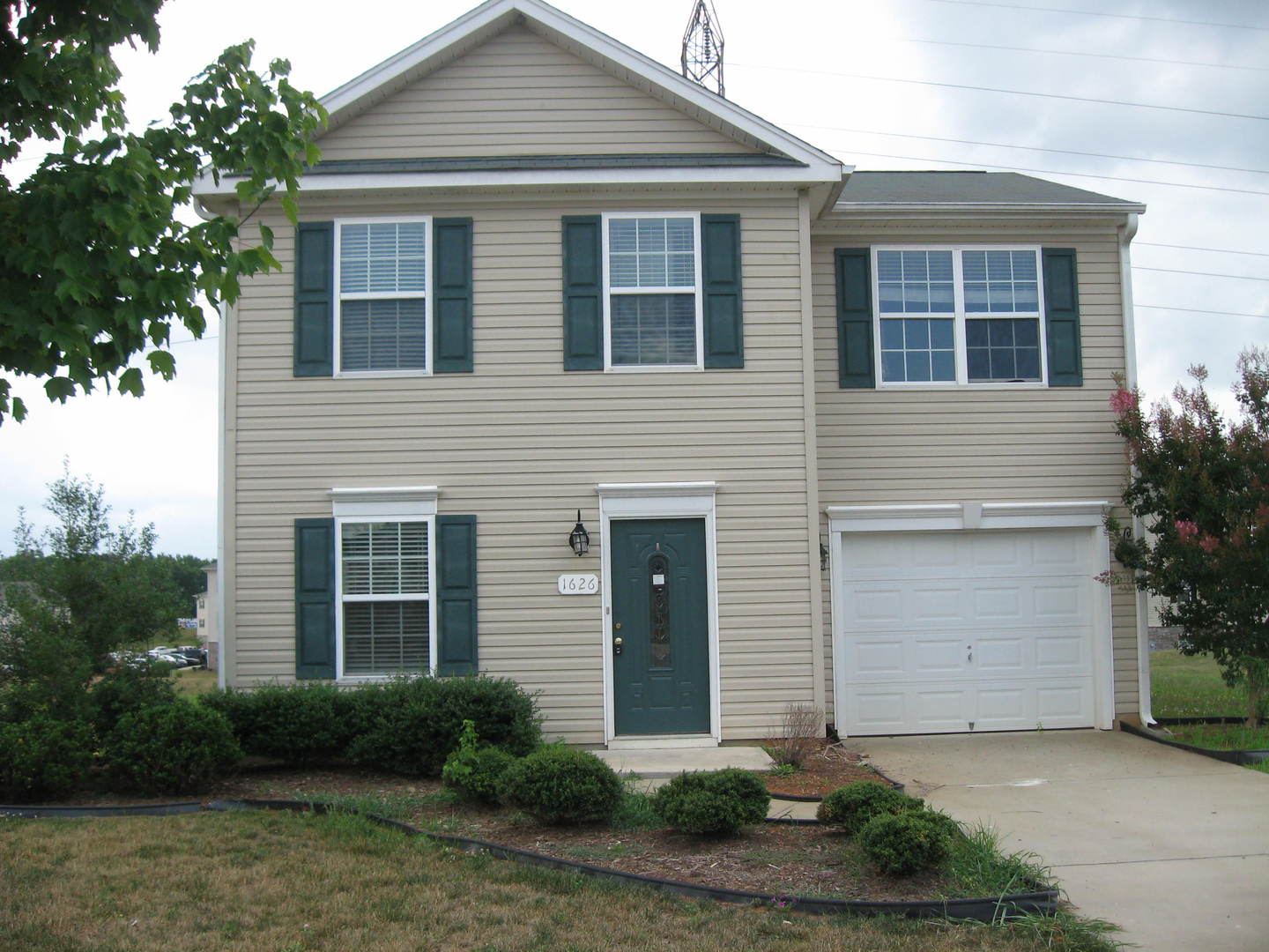 Whitsett House: 1626 Daisy Park Dr