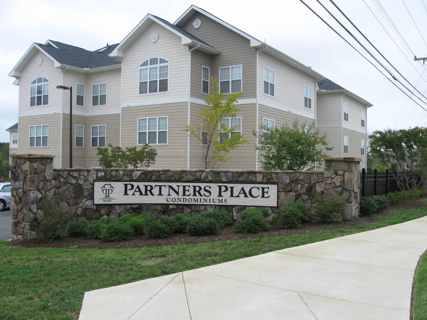 Elon Condo: 302-201 Campus Walk Trail