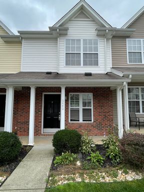 Townhouse / Whitsett