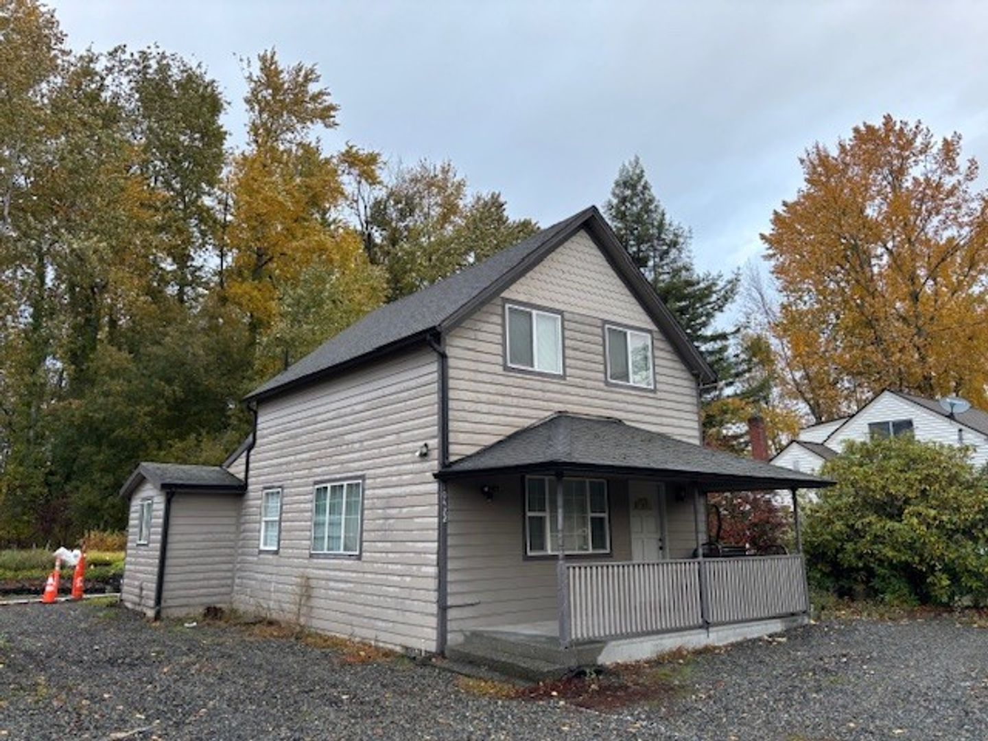 Tacoma Apartment: 10422 A St. S