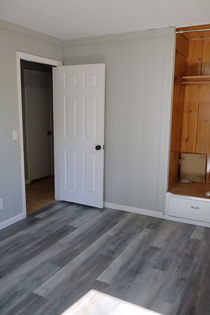 Tacoma Apartment: 820 120th St. S