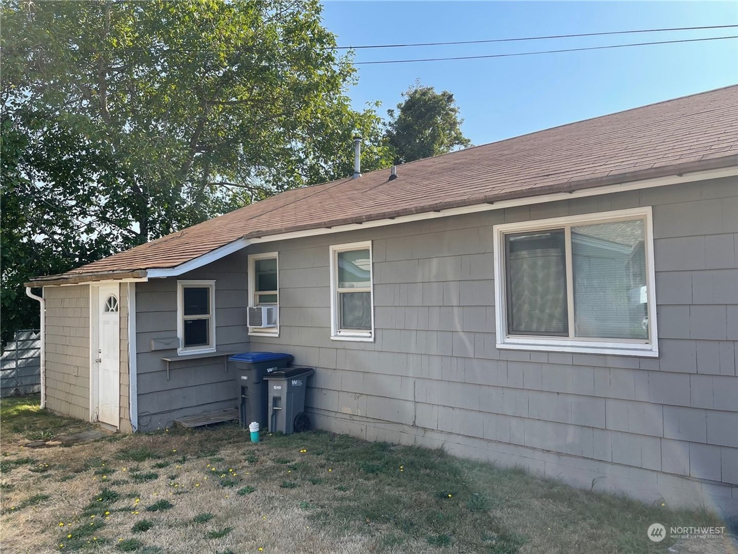 Bremerton Apartment: 117 Sheridan rd