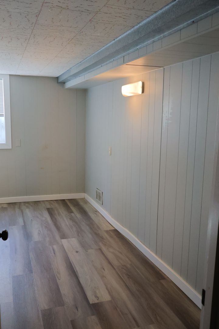 Tacoma Apartment: 820 120th St. S
