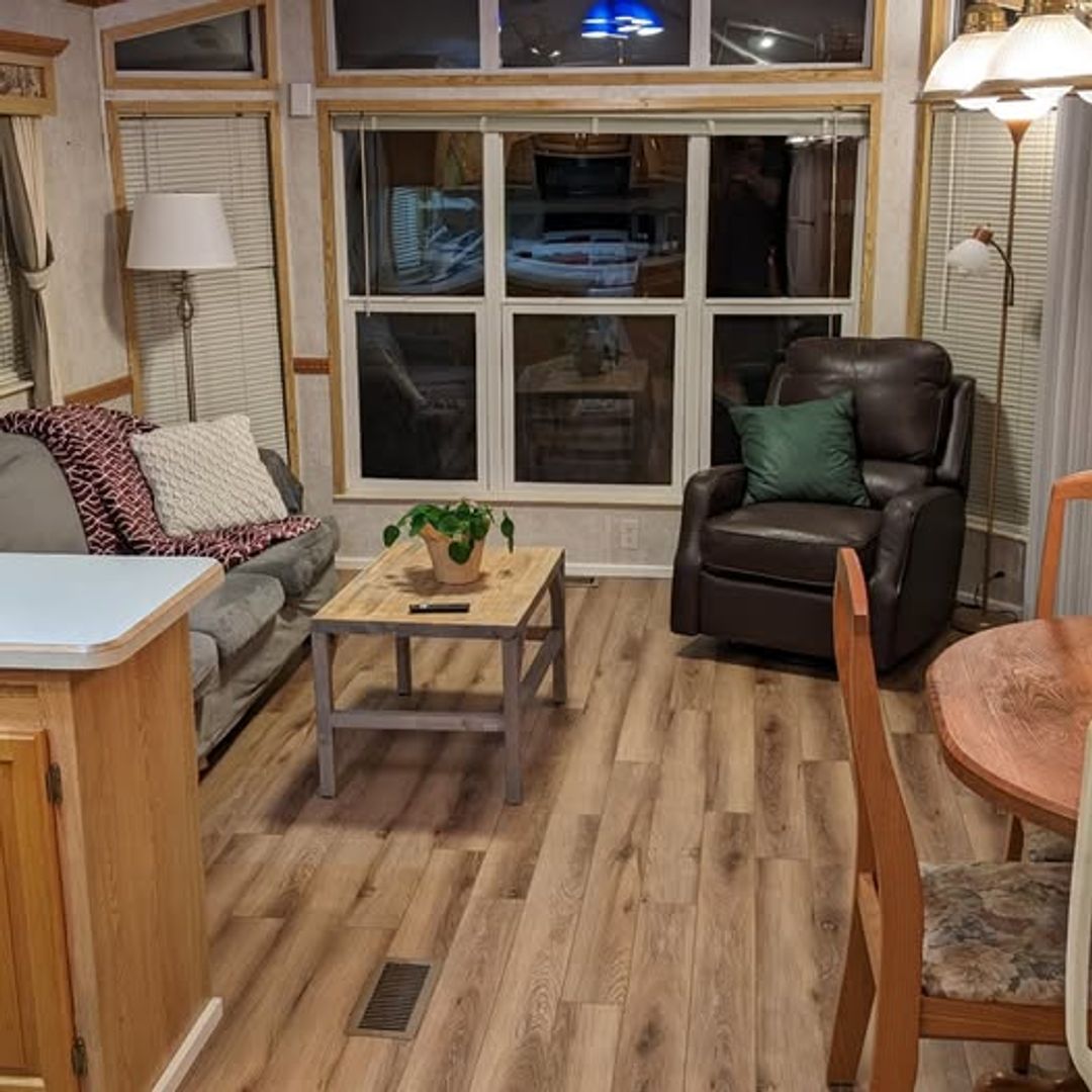 Port Orchard House: 4129B Pleasant St.