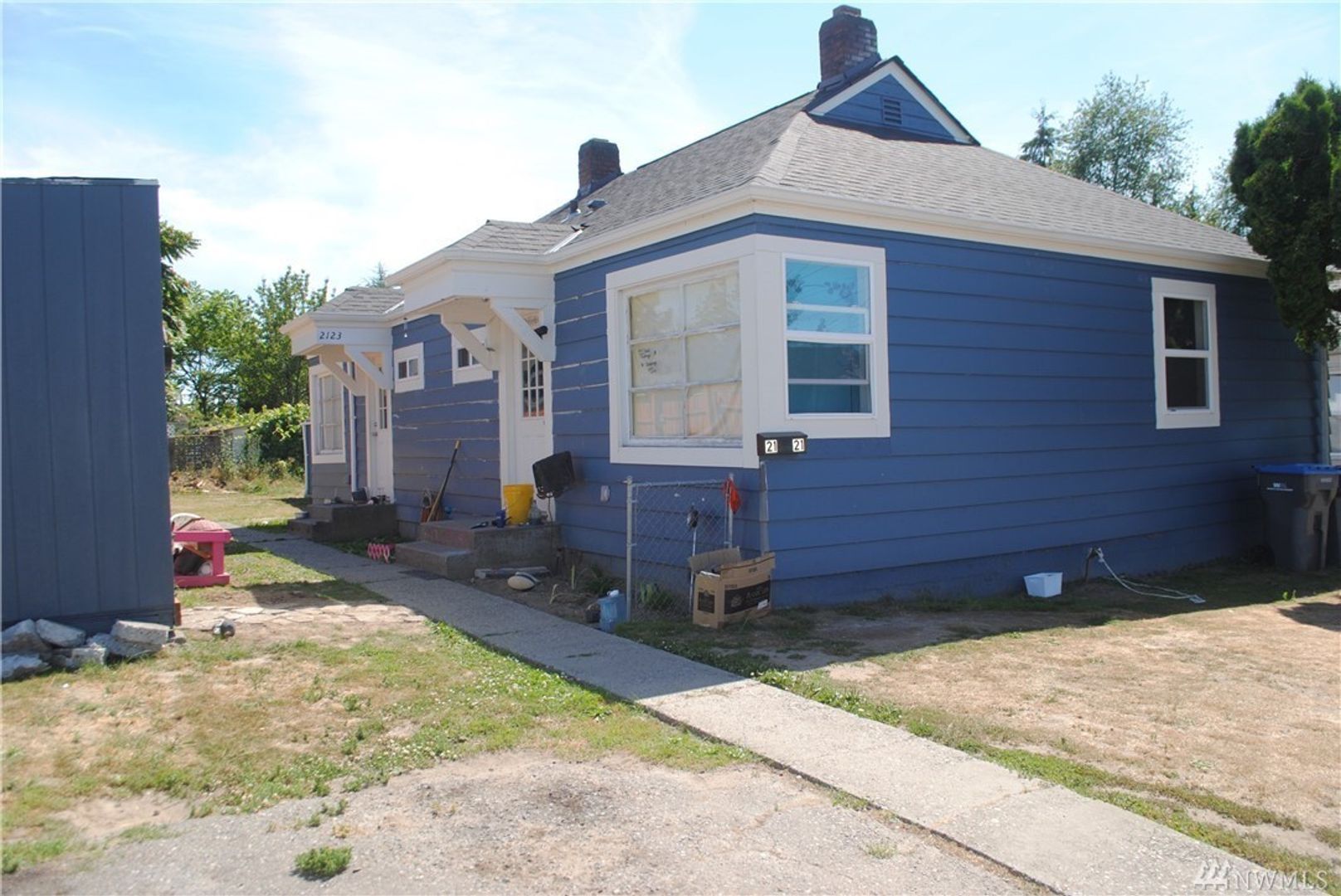 Bremerton Apartment: 2121-2123 4th St