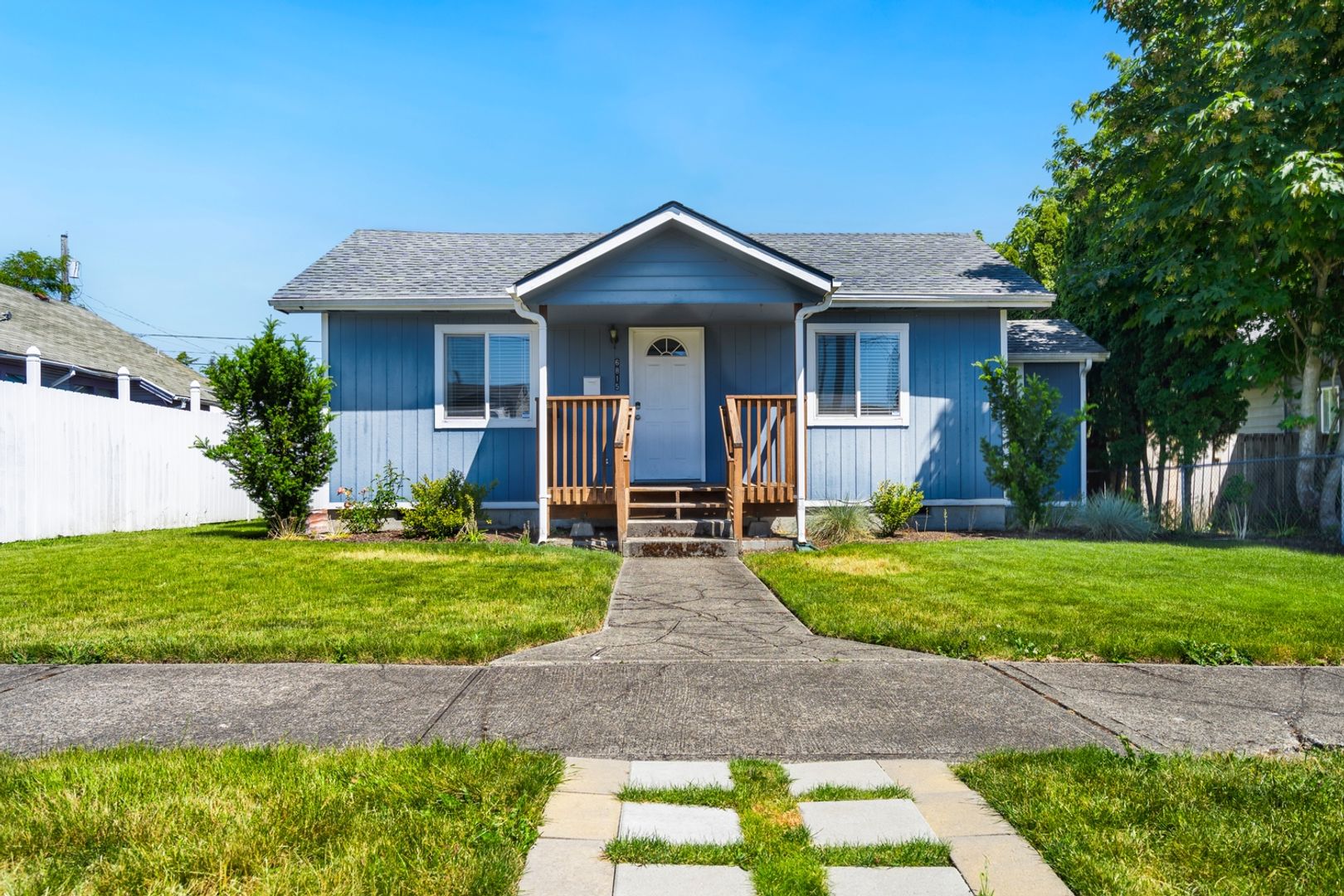 Tacoma House: 6815 S. Warner St