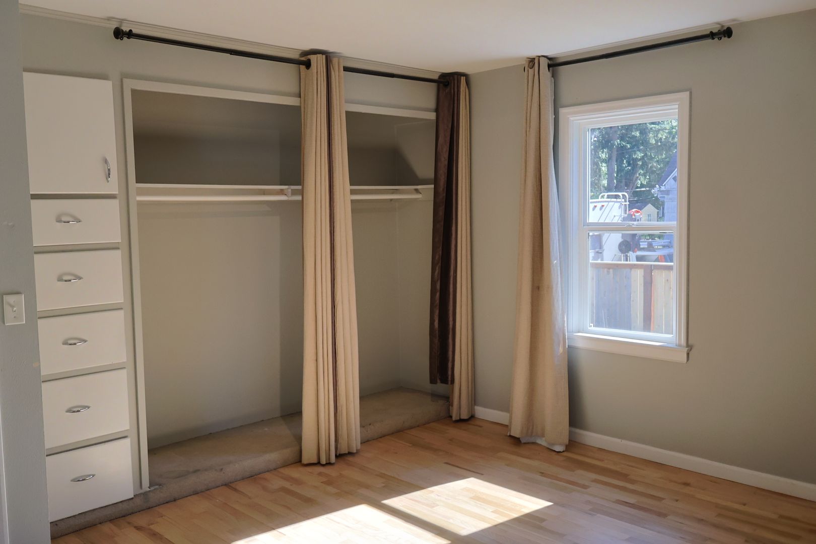 Tacoma Apartment: 820 120th St. S