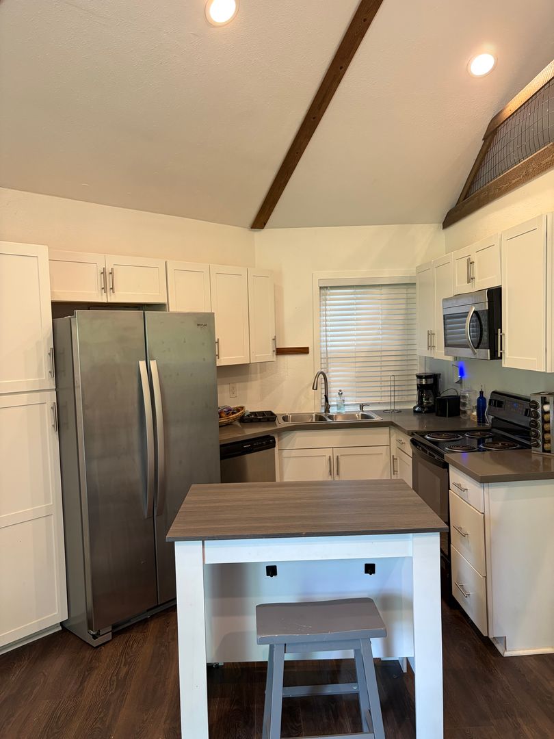 Gig Harbor House: 9524 131st street