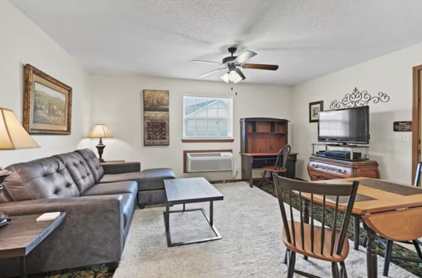 Joplin Apartment: 2230 E 8th St