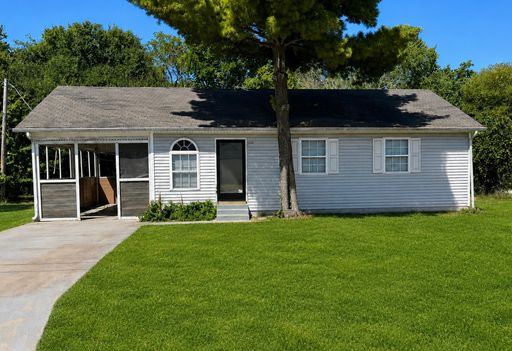 Charming 2-bedroom, 1-bathroom home – photo 1