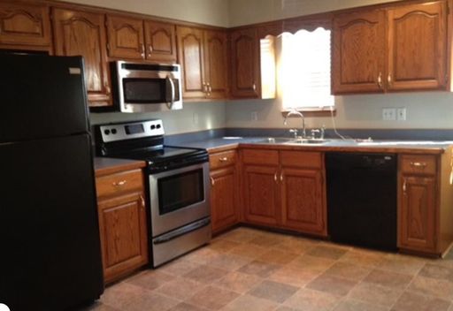 1 Bedroom Apartment in a Great Webb City Location – 777 Cardinal Dr., Apt. 5G