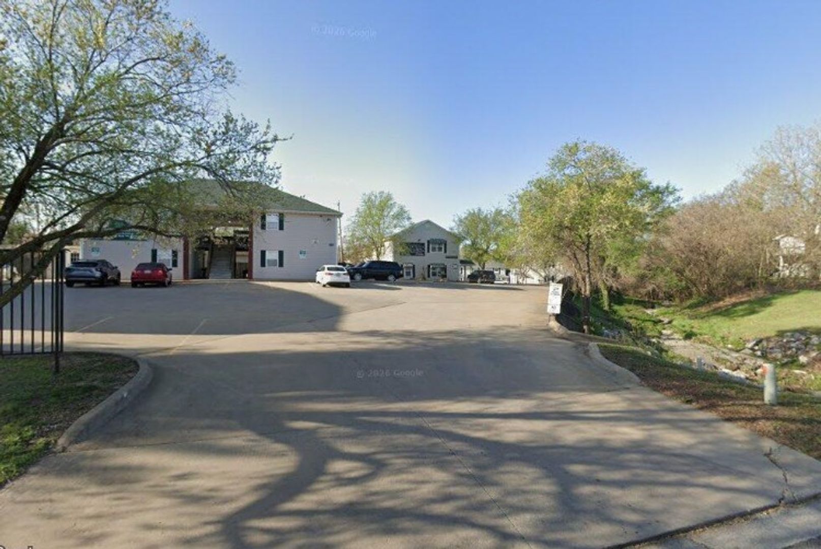 Joplin Apartment: 2230 E 8th St