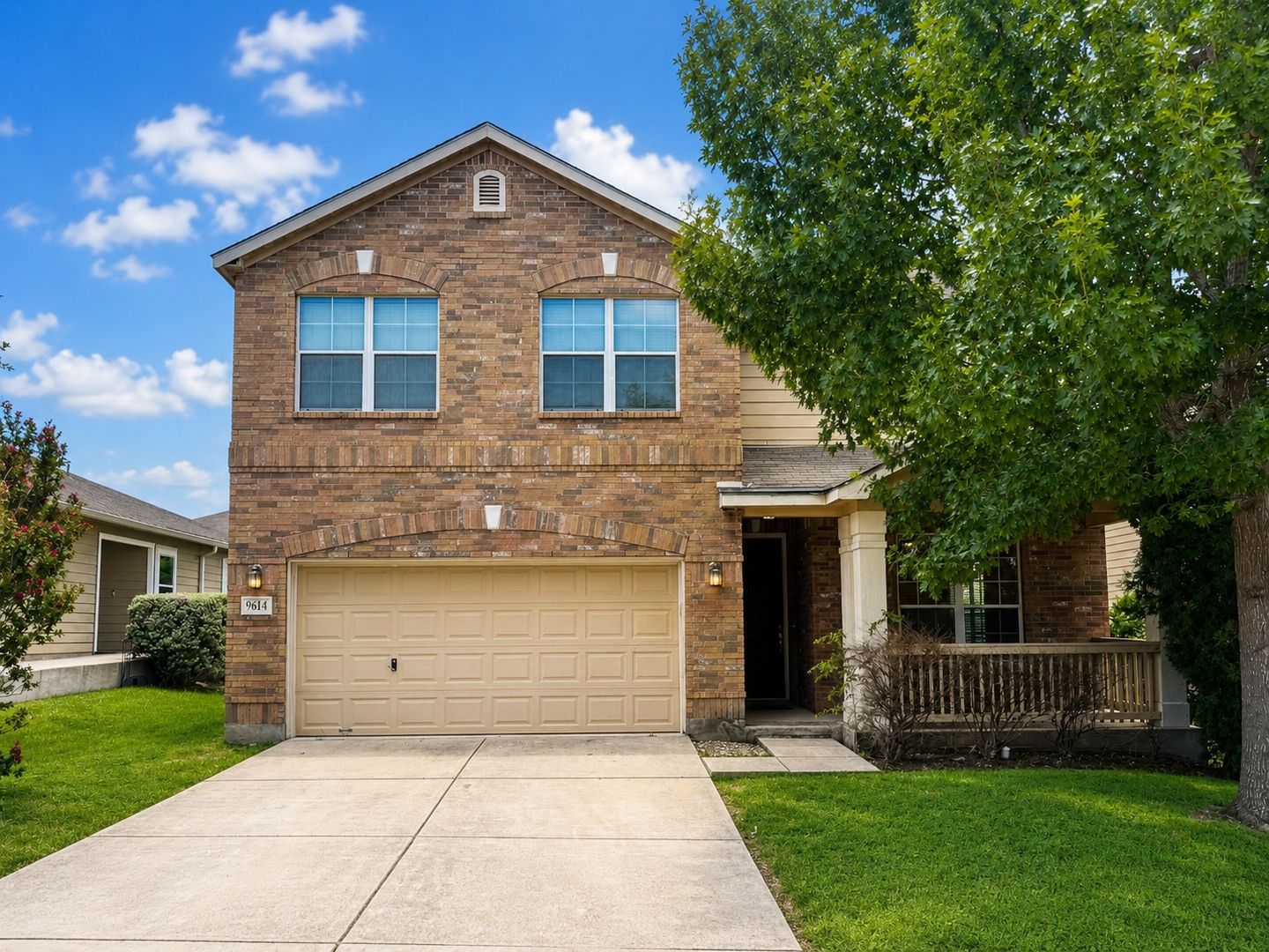 Converse House: 9614 Copper Estate