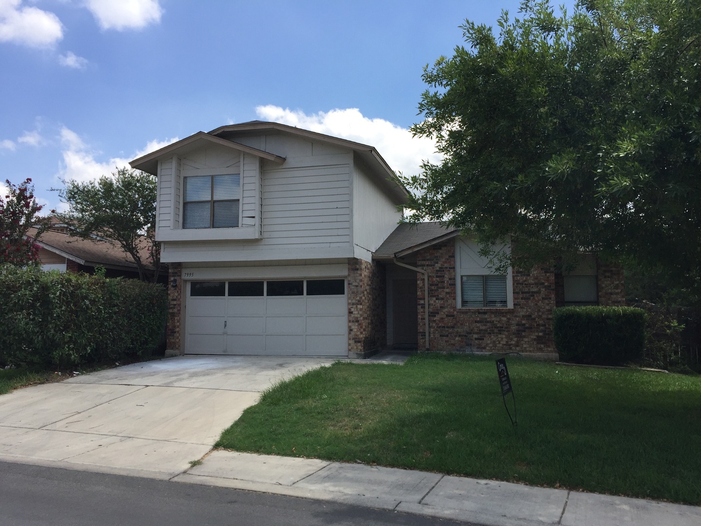 San Antonio House: 7995 Pepper Trail