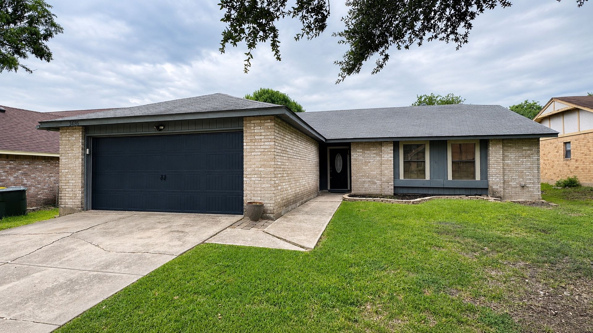 Schertz House: 3426 Meadow Head