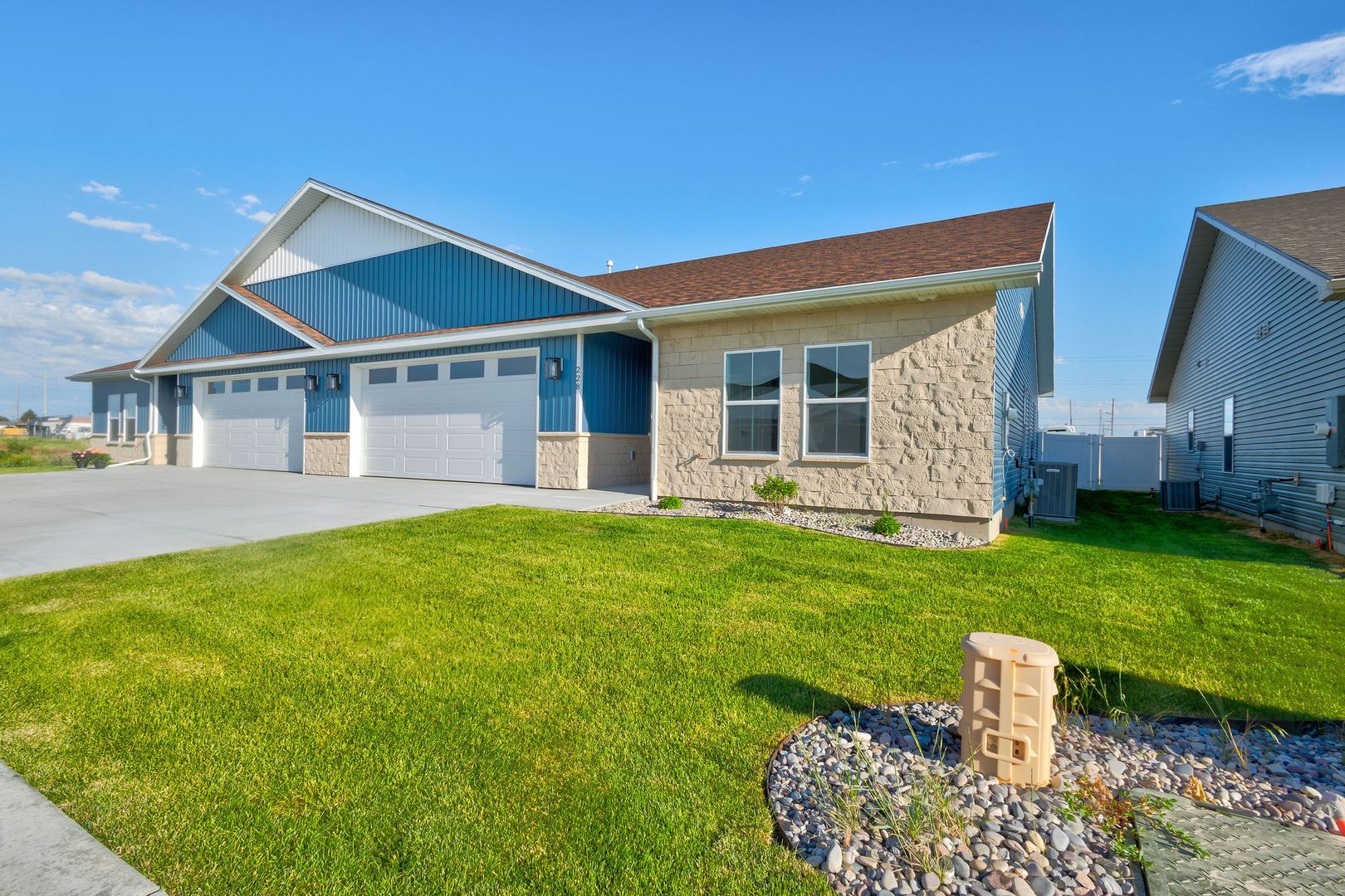 Rigby House: 228 Dakota Ave