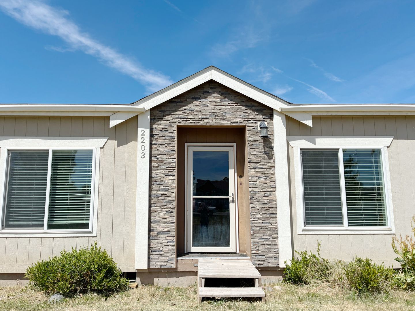 Idaho Falls House: 2203 N Travis Way