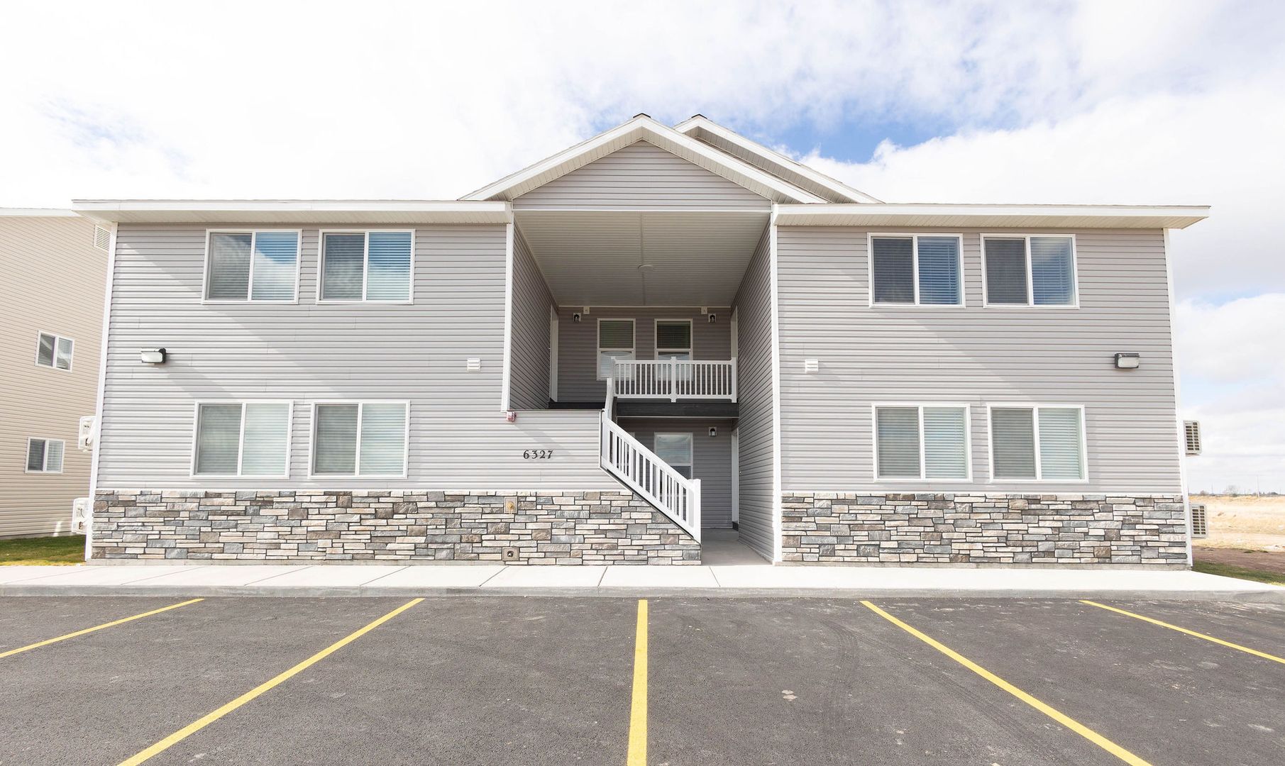 Idaho Falls Apartment: 6327 North Freedom Road