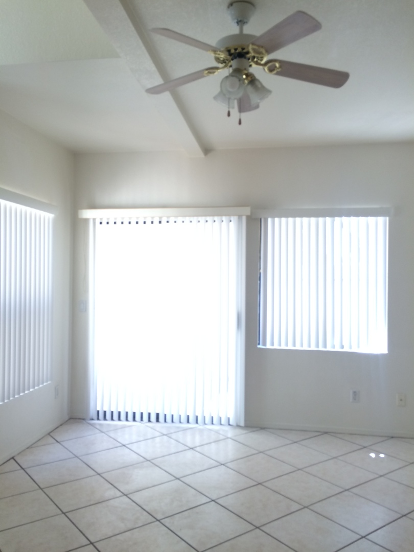 Chandler Townhome: 280 S Elizabeth Way #32