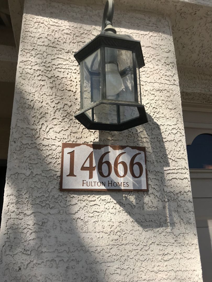 Surprise House: 14666 W. Mauna Loa Lane