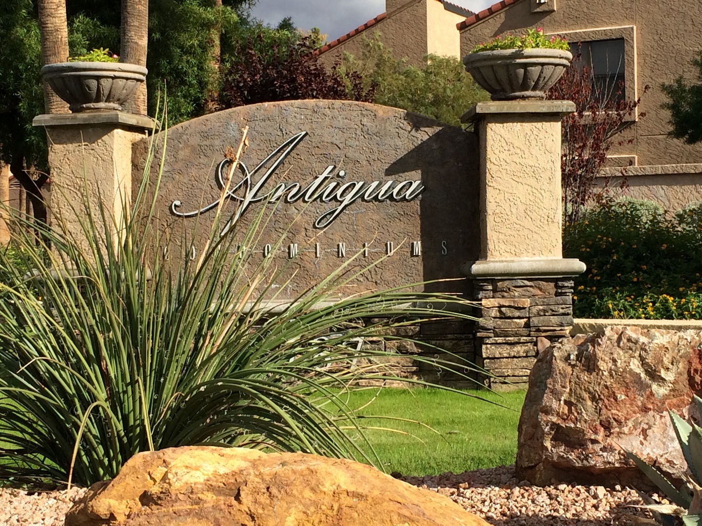 Scottsdale Condo: 8787 East Mountain View Road #2105