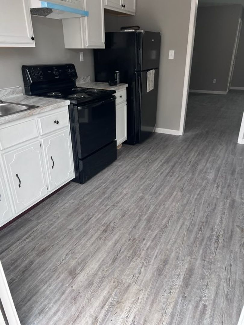 Verona Apartment: 101 Woods Ave