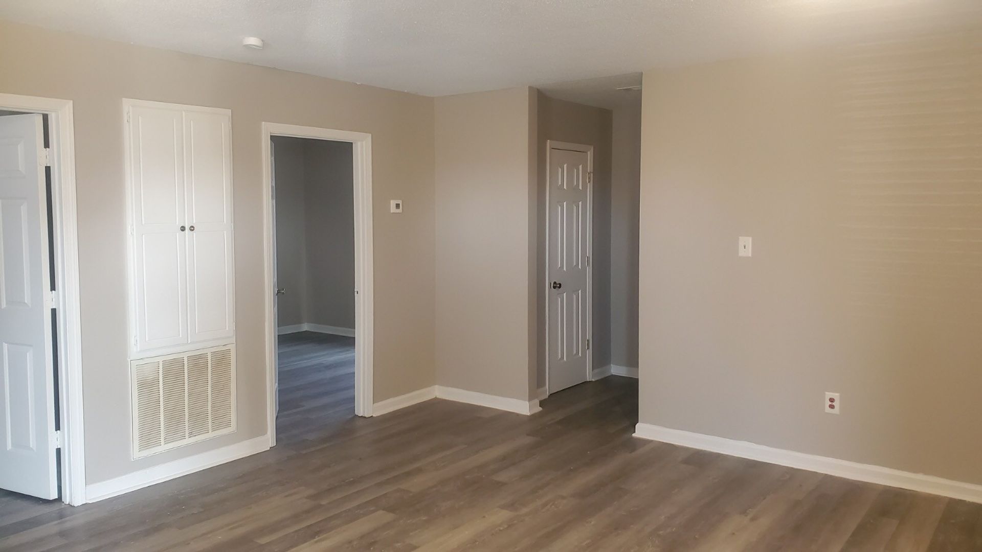 Mantachie Apartment: 250 Ivie Lane