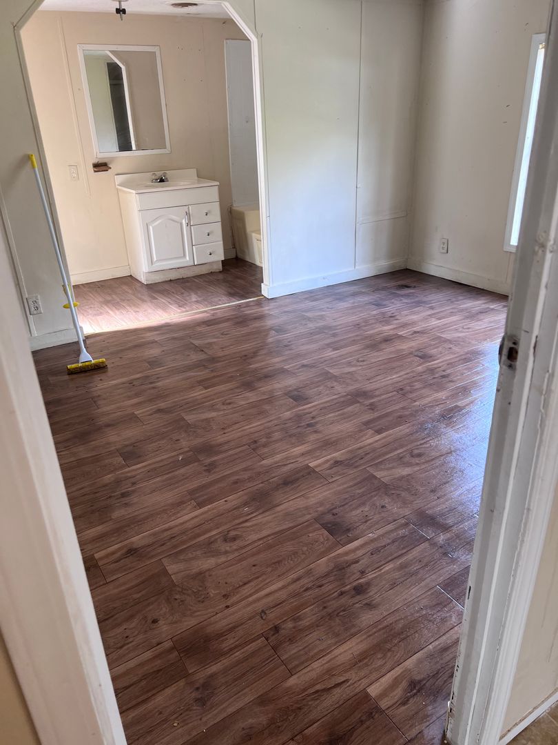 Nettleton Apartment: 30044 Old Hwy 6