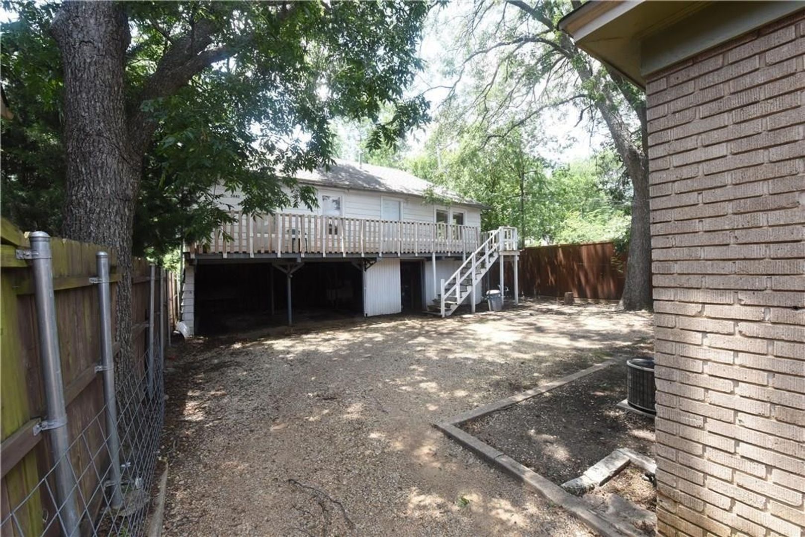 Dallas Apartment: 5838-5842 Prospect Ave.