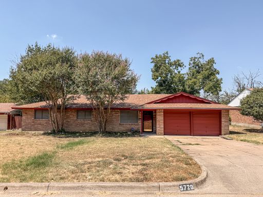 Charming 3 bedroom home! – photo 1