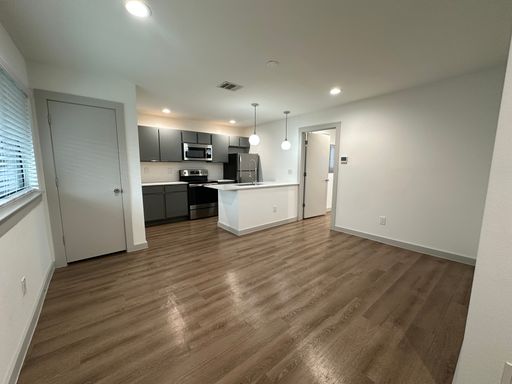 Chic 1 Bed, 1 Bath in Prime Dallas Location – Boutique Living at Its Best – photo 1