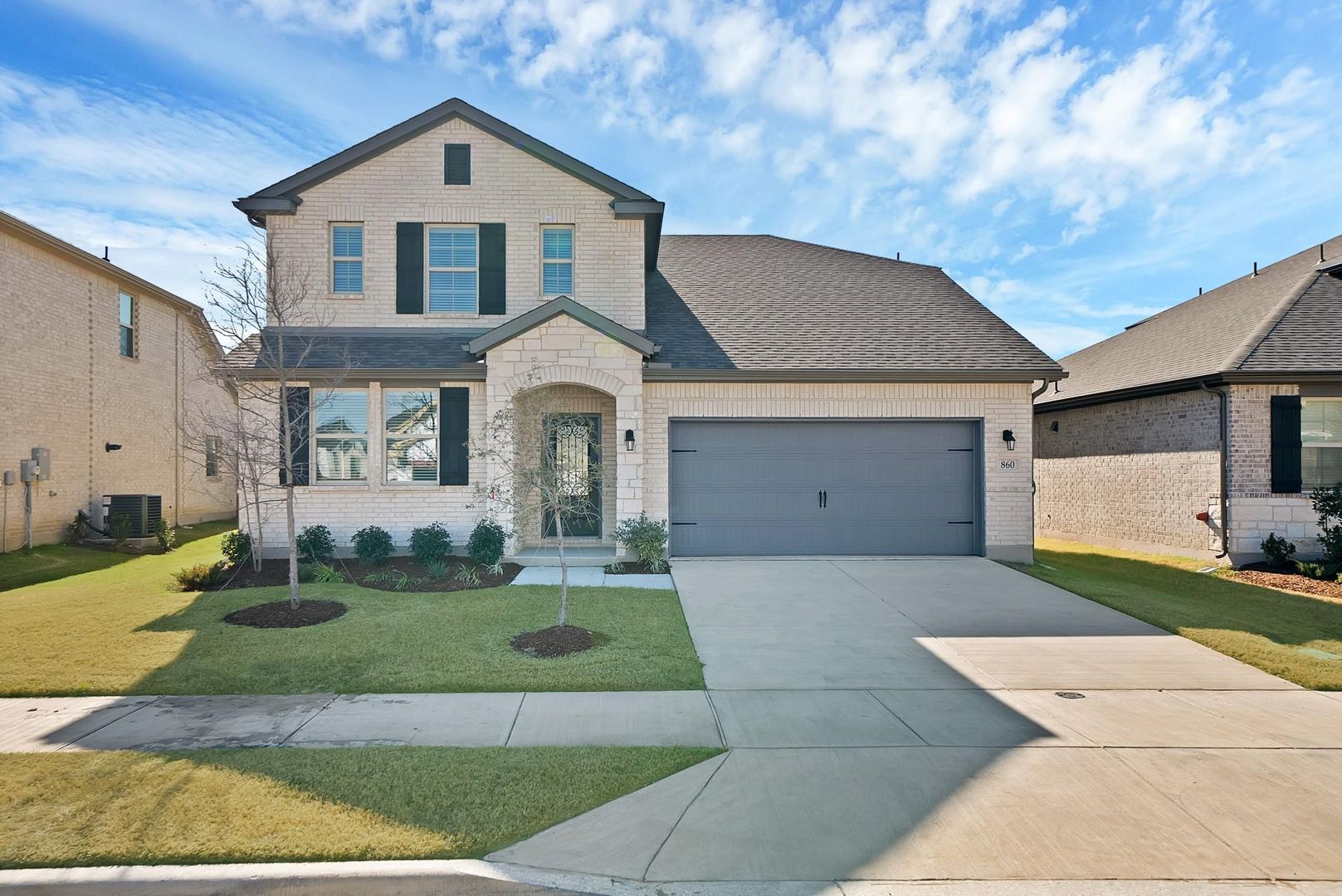 Little Elm House: 860 Jacquelyn Dr