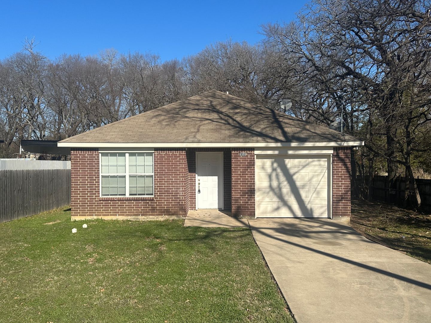 Dallas House: 8355 Lake Anna Dr