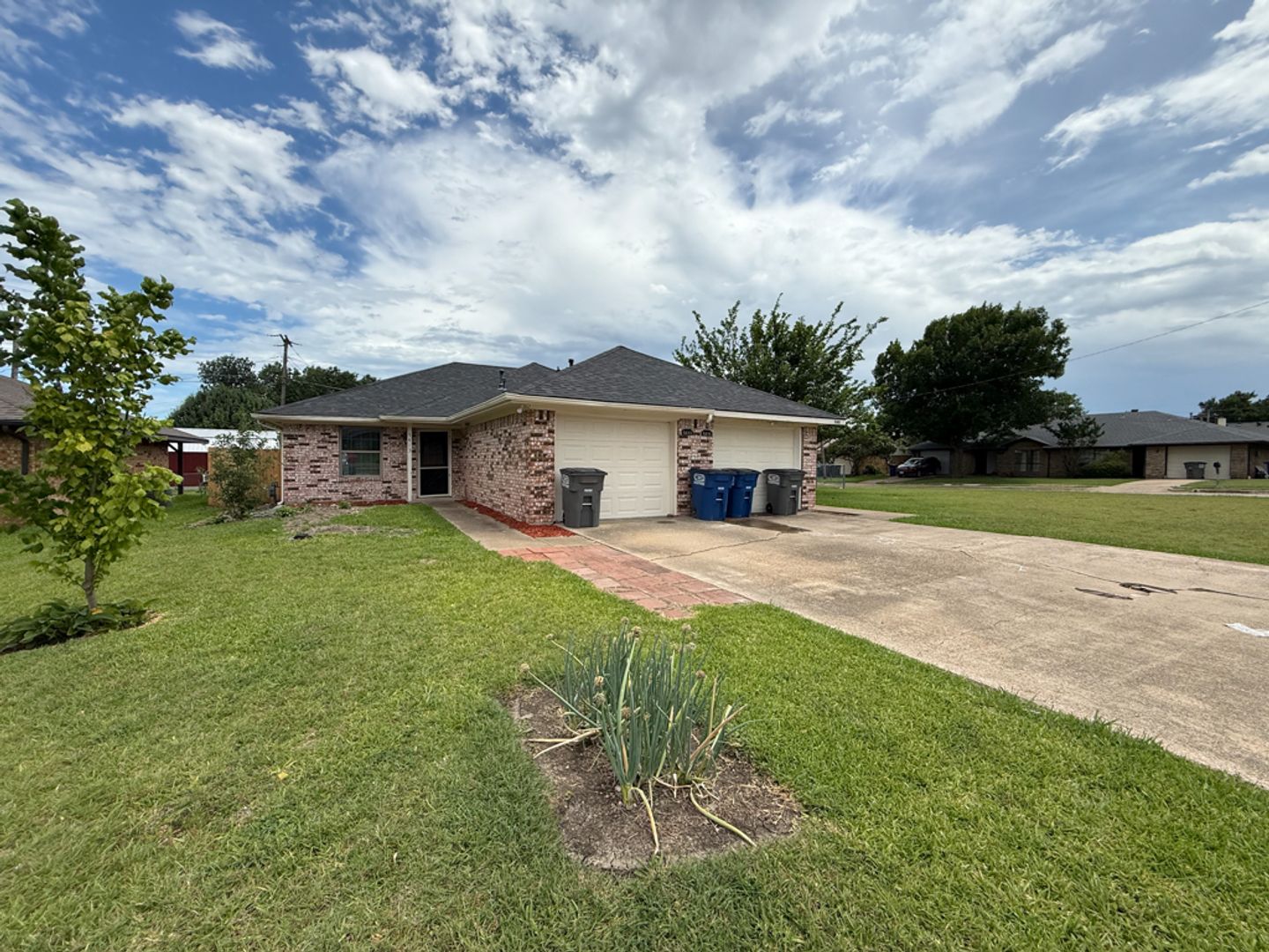 Sachse Apartment: 5413 - 5415 Brookhollow Drive