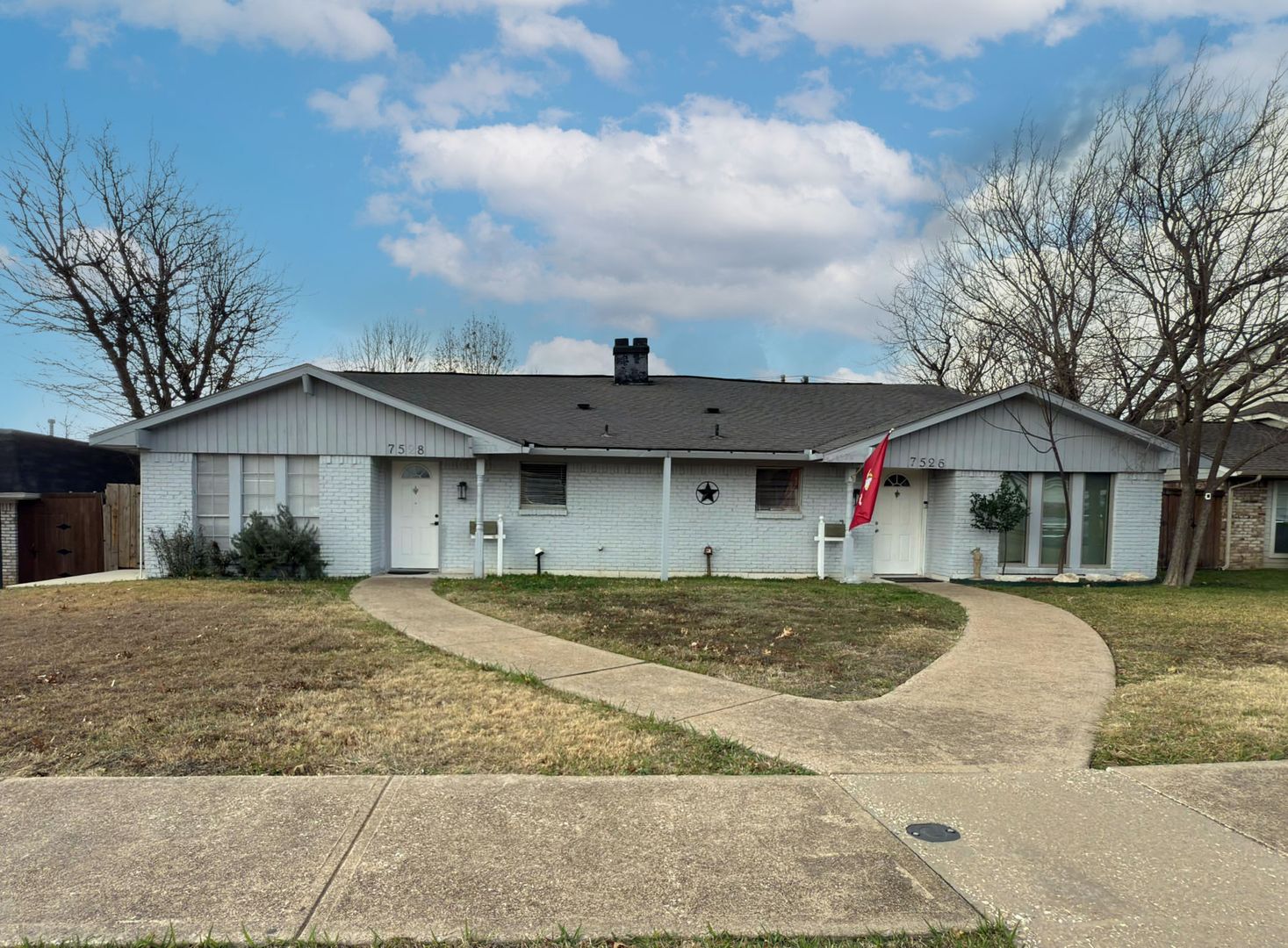 Dallas Apartment: 7526 - 7528 Thistle Lane