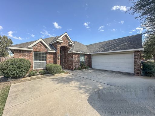 Gorgeous home in great community! – photo 1