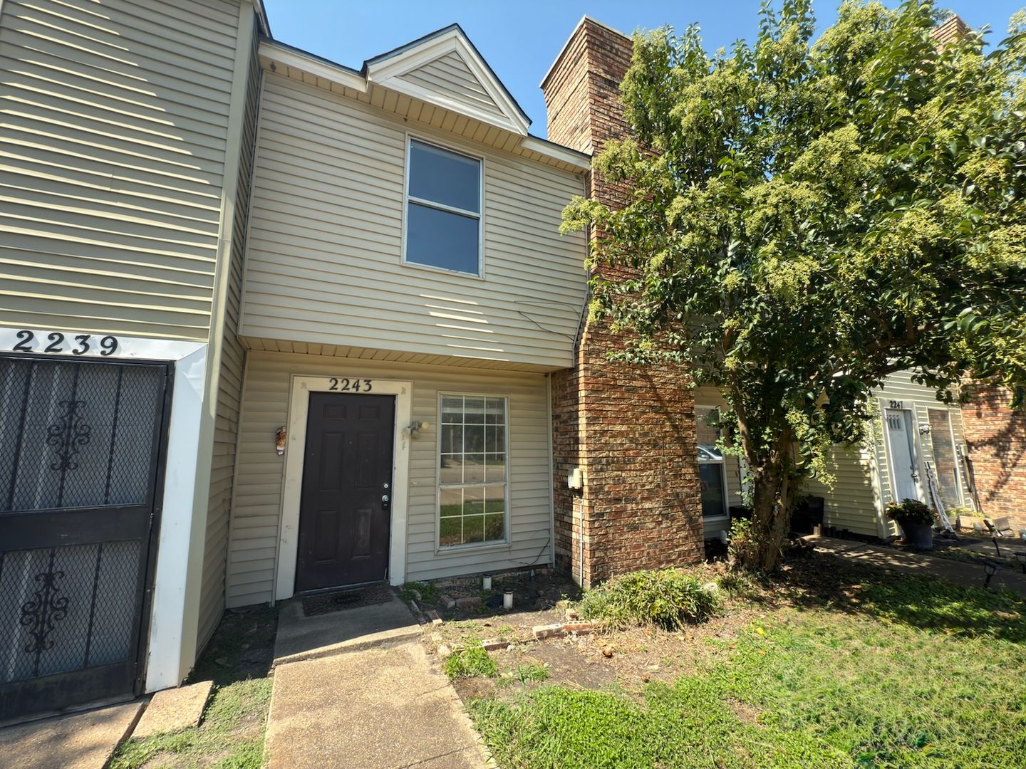Dallas Townhome: 2243 Aspen Dr