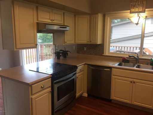 Spacious 2052sqft 4 Bedroom Home in East Anchorage! – photo 1