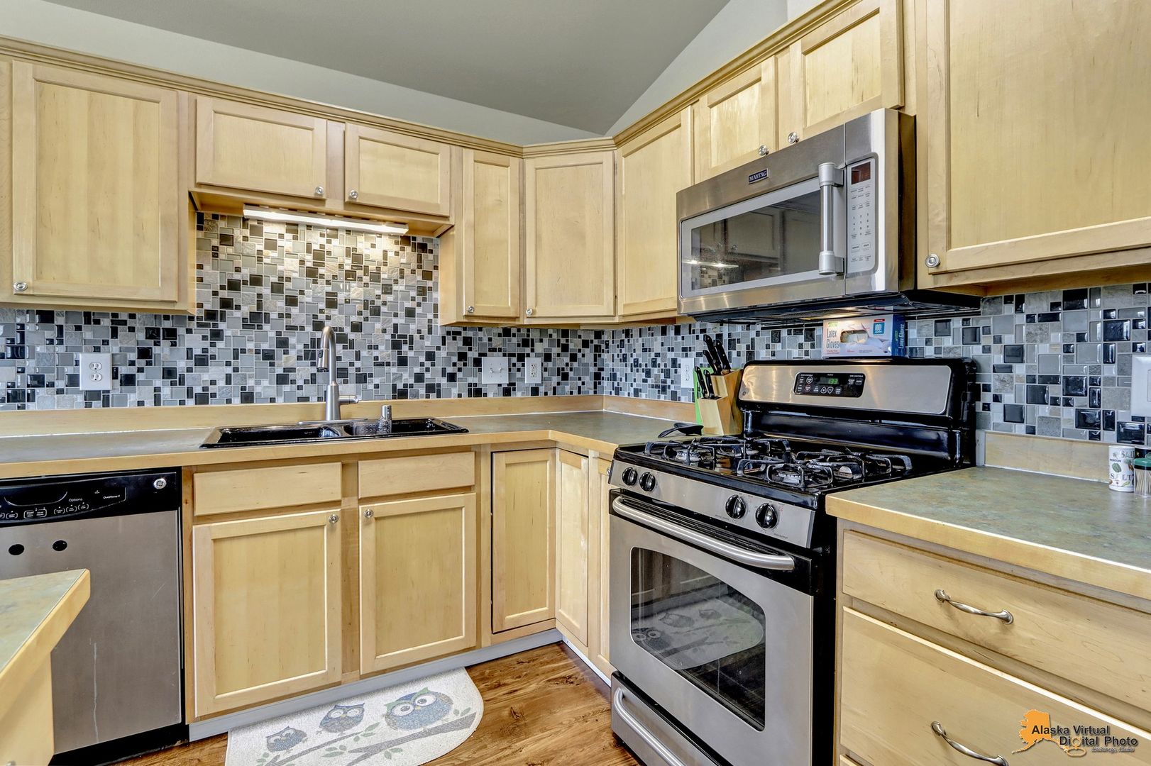 Anchorage House: 6524 Whispering Loop