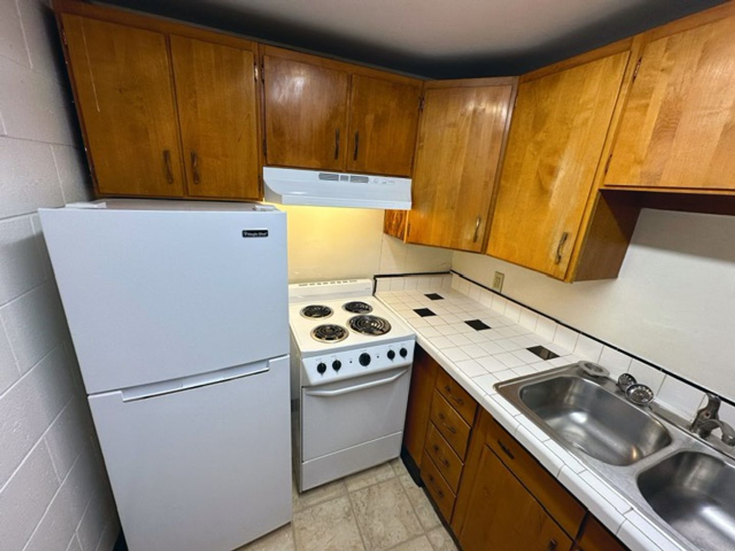 Anchorage Apartment: 2204 W Northern Lights Blvd