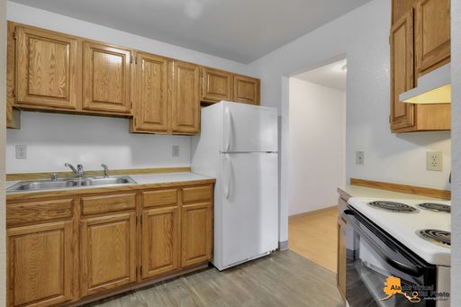 South Anchorage Two Bedroom with In Unit Laundry and Garage – photo 1