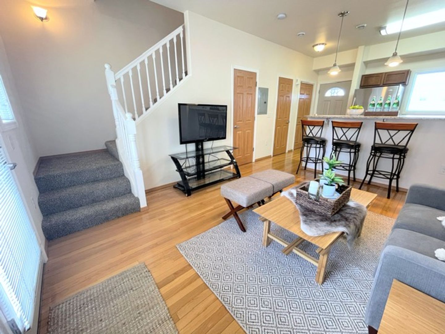 Anchorage Apartment: 221-243 W 13th Ave