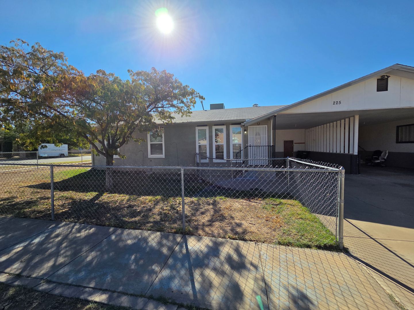 Alamogordo House: 225 New York Ave Apt A