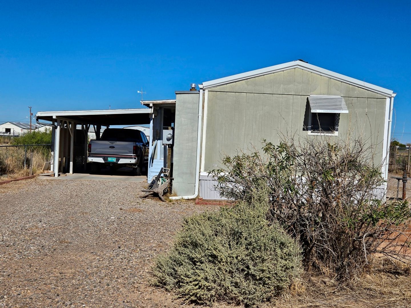 Alamogordo House: 1060 James St