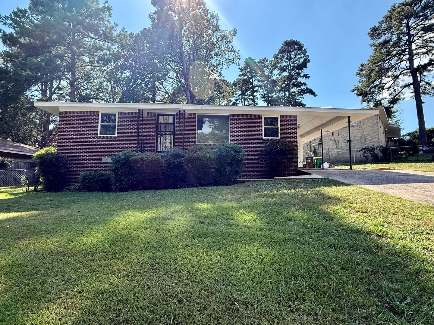 Little Rock House: 25 Woodcliff Circle