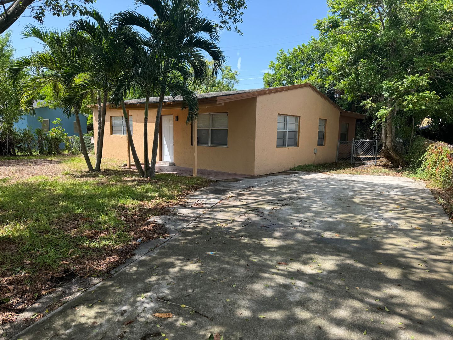 Fort Lauderdale House: 3011 NW 17th Street