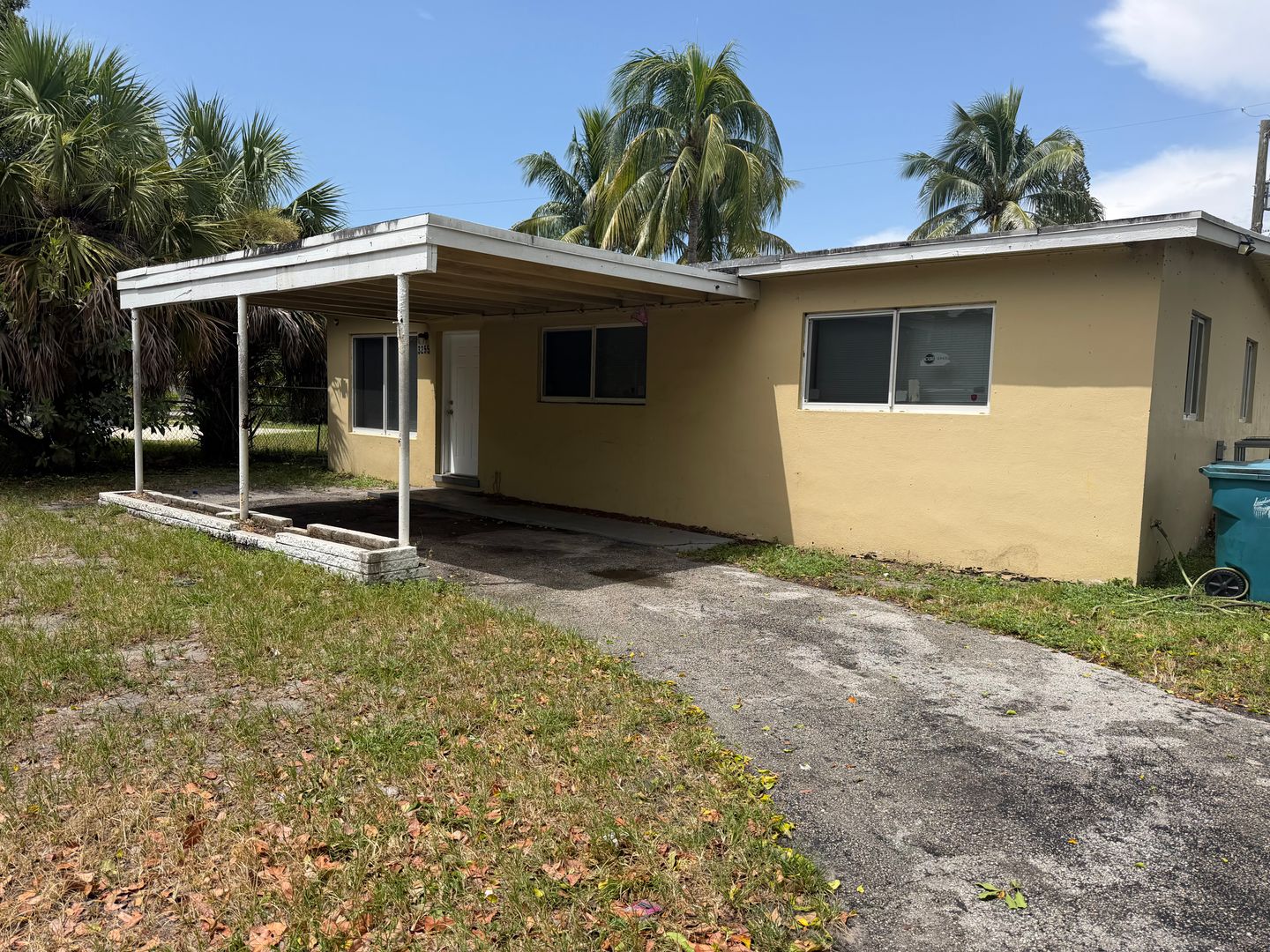 Fort Lauderdale House: 3255 NW 2nd St
